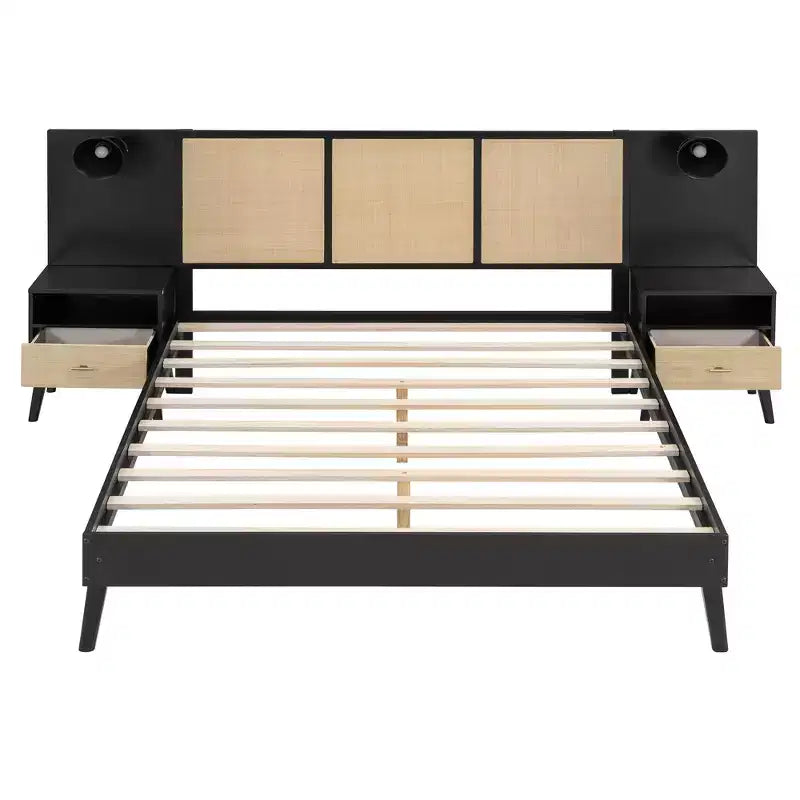 Letto matrimoniale con testiera in rattan, lampade integrate e 2 comodini, legno massiccio