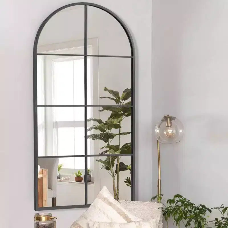 Specchio da parete ad arco da 55" con cornice in metallo, design a riquadri, arredamento rustico