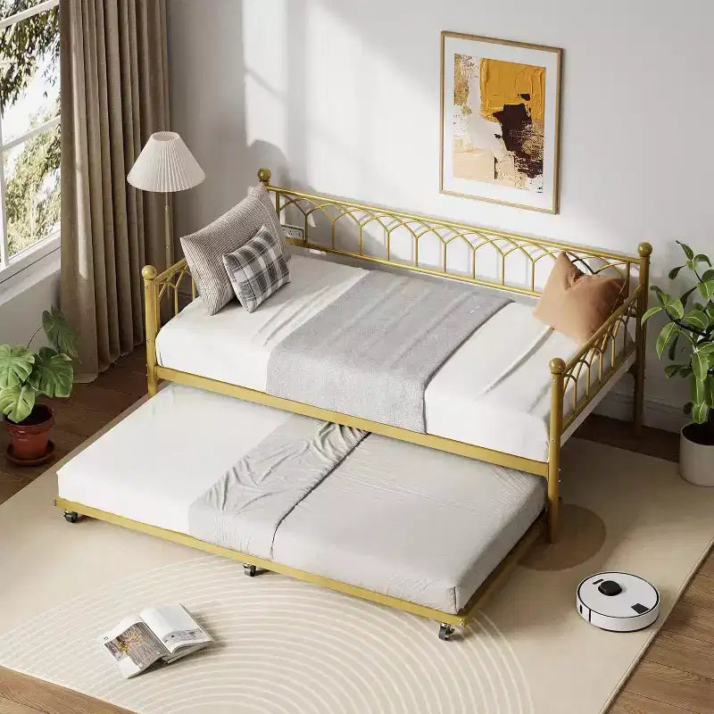 Letto a una piazza e mezza con letto estraibile, stazione di ricarica integrata e luci LED RGB, struttura in metallo