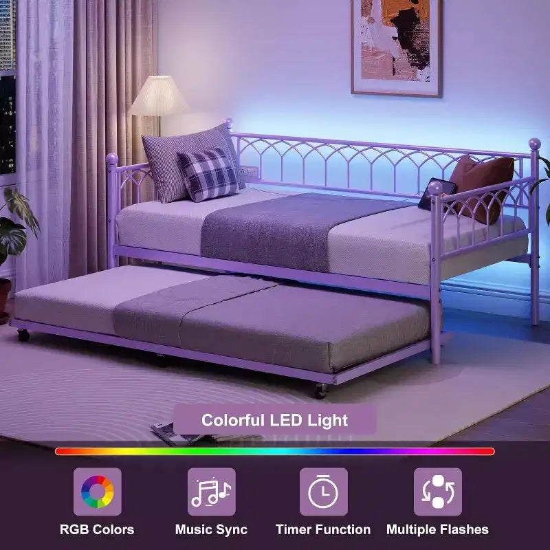 Letto a una piazza e mezza con letto estraibile, stazione di ricarica integrata e luci LED RGB, struttura in metallo