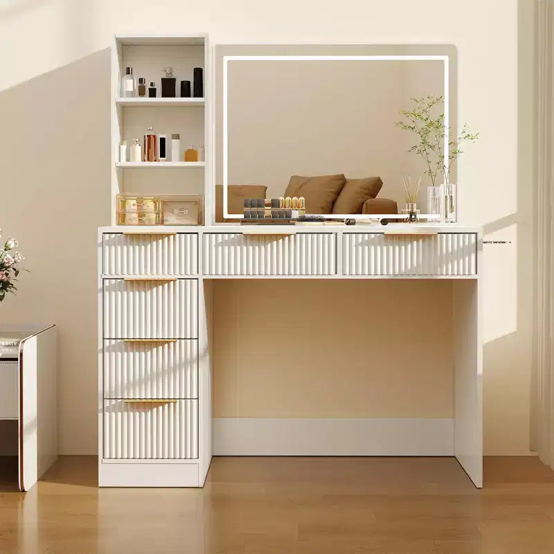 Scrivania da trucco scanalata con specchio illuminato, 6 cassetti e porta asciugacapelli, bianco moderno