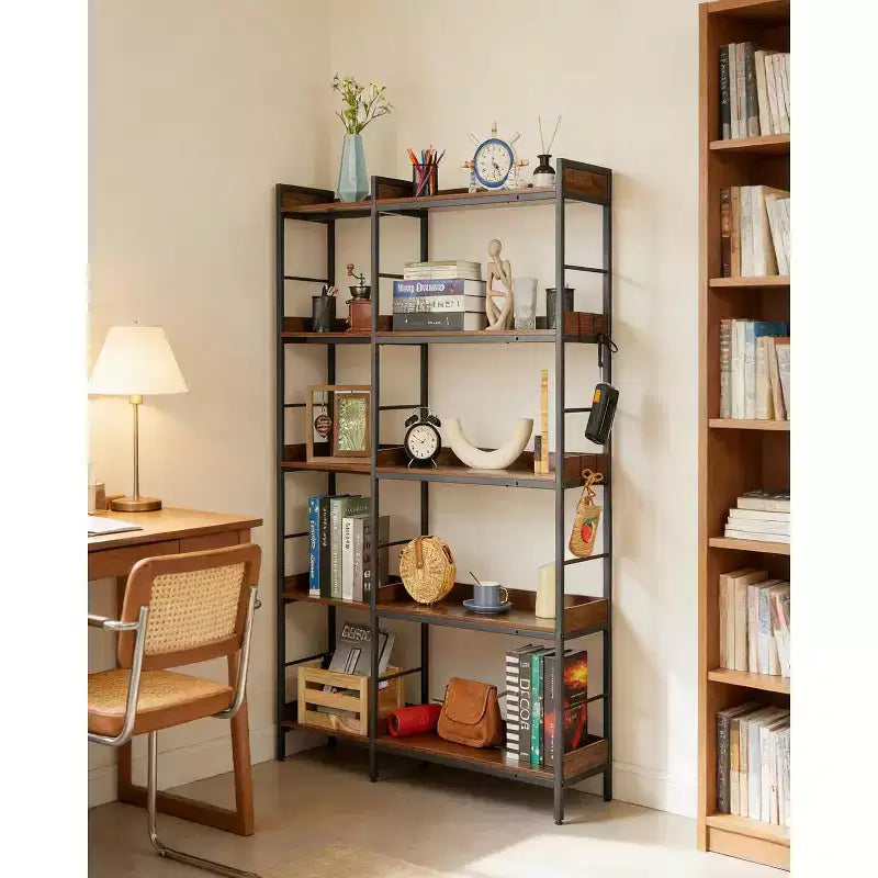 Libreria angolare a L a 5 ripiani con 4 ganci, scaffale portaoggetti industriale con telaio in metallo