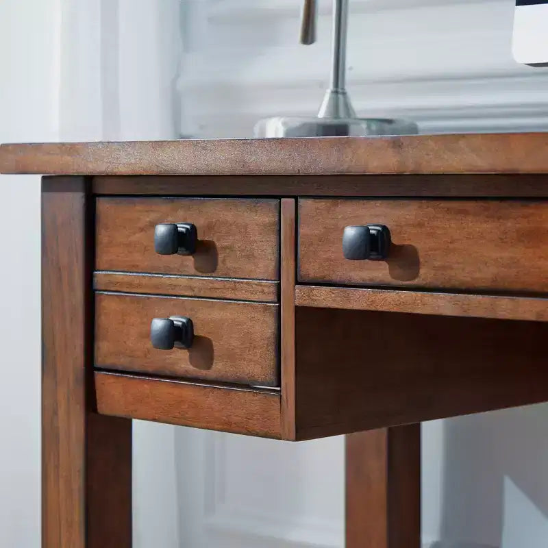 Scrivania direzionale da 54", in legno d'acero invecchiato, stile moderno di metà secolo con cassetti