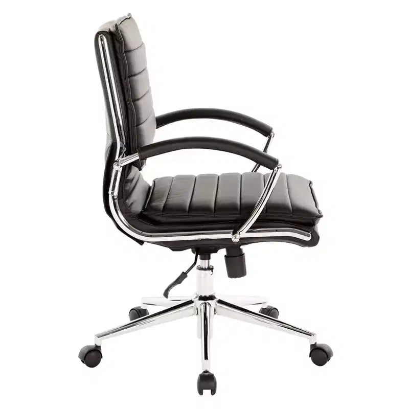 Sedia da manager in similpelle a schienale medio con inclinazione bloccabile, supporto lombare e braccioli cromati, 113 kg