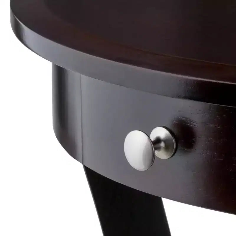 Tavolino d'appoggio rotondo da 50 cm con cassetto e ripiano, gambe svasate, legno color cappuccino
