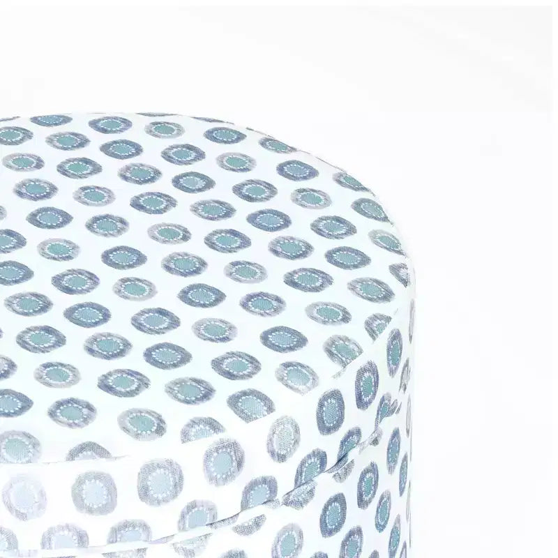Pouf rotondo contenitore da 48 cm con coperchio rimovibile, gambe svasate in legno sbiancato, capacità 113 kg
