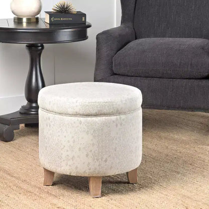 Pouf rotondo contenitore da 48 cm con coperchio rimovibile, gambe svasate in legno sbiancato, capacità 113 kg