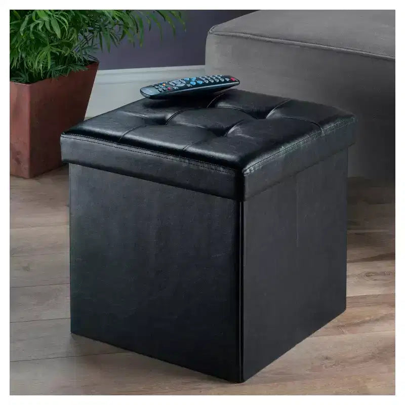 Pouf contenitore quadrato da 38 cm in similpelle con coperchio trapuntato, base pieghevole, capacità 90 kg