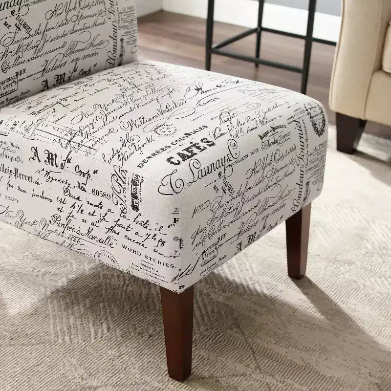 Poltroncina d'appoggio imbottita con stampa a farfalla in lino, gambe in legno di gomma, capacità 125 kg